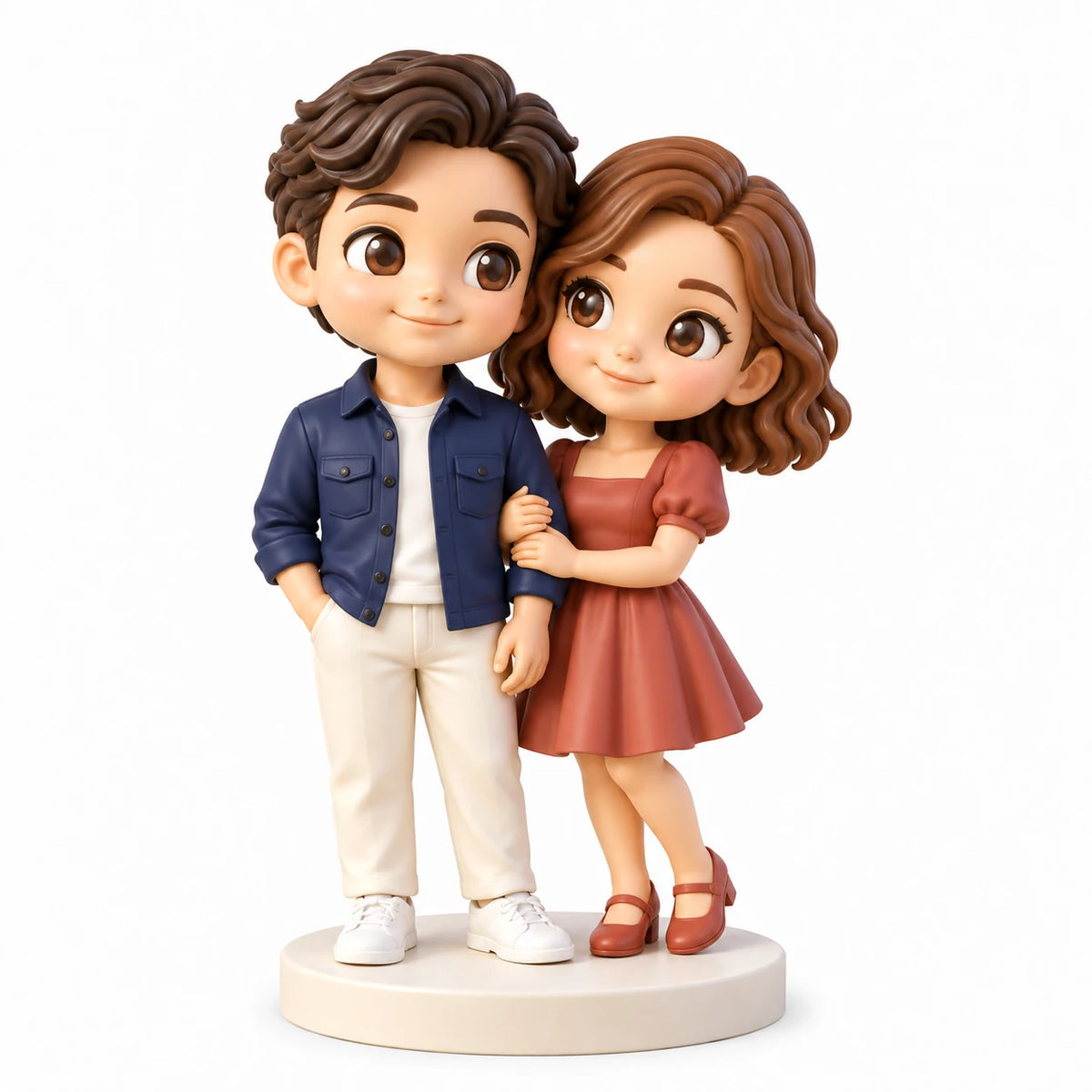 Figurine chibi peinte à la main : Rendez-vous d'anniversaire, avec deux personnes sur fond blanc.