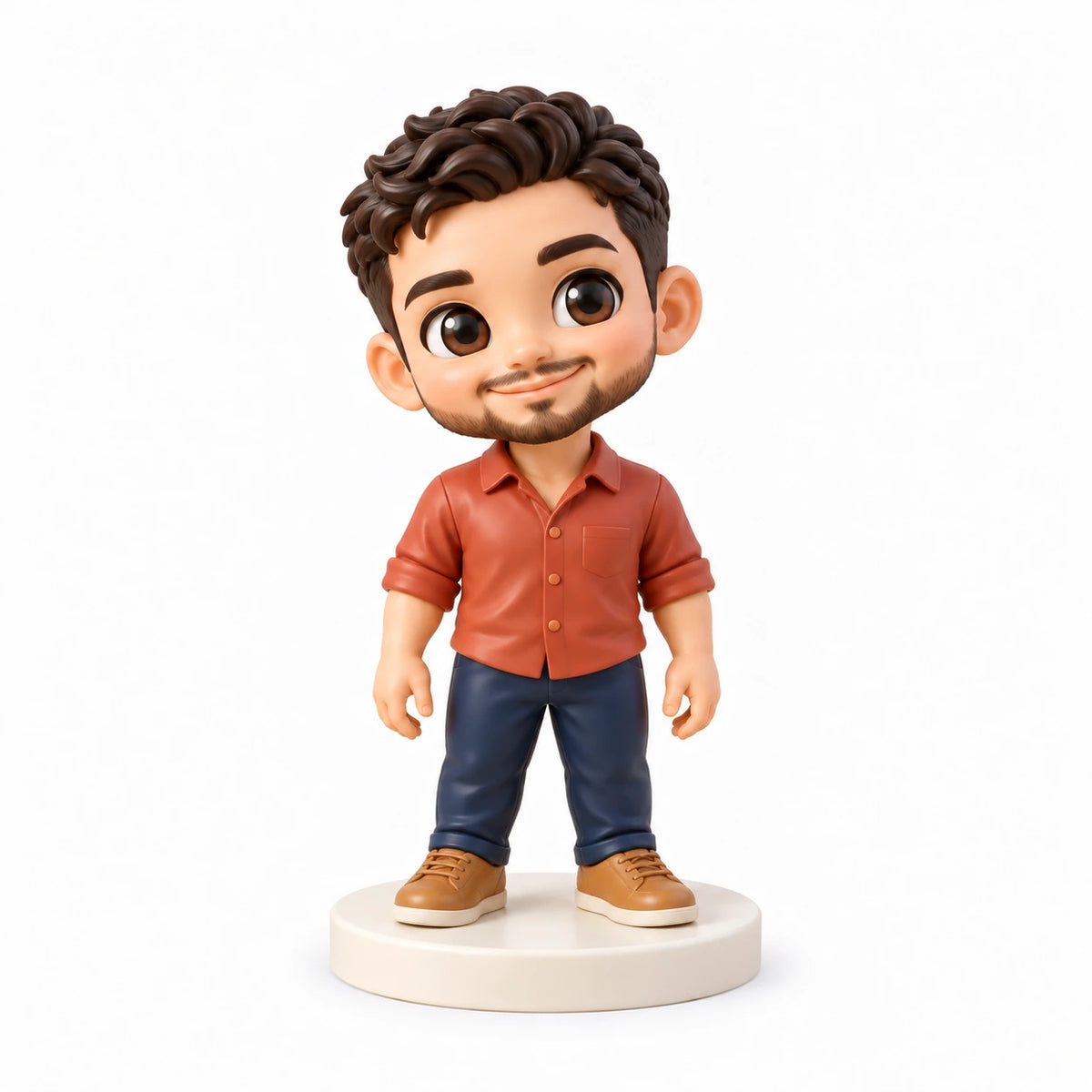 Handbemalte Chibi-Figur: Porträt im Lieblingshemd. Eine Person vor weißem Hintergrund.