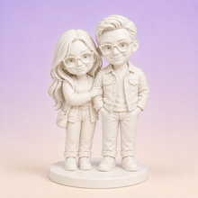 Gallery White finish visualization of a custom couple PictoMini figure set
